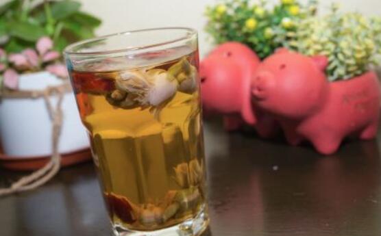 玫瑰花茶和什么搭配好,盘点六种最好的搭配方法