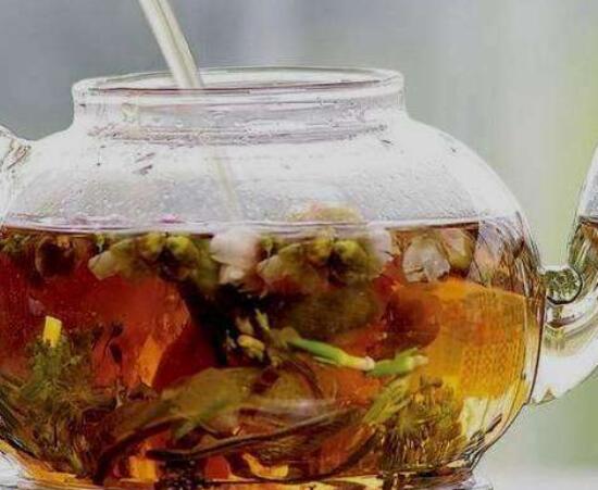 红豆杉泡水喝的功效,防癌抗癌、增强免疫力、消炎抑菌