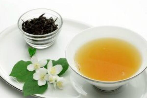 茉莉茶的功效与作用，清热解毒、行气止痛