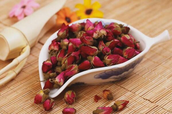 桃花可以泡水喝吗,桃花泡水功效非常全面