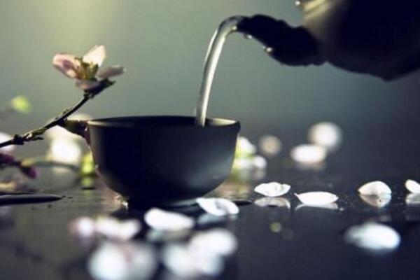 桃花可以泡水喝吗,桃花泡水功效非常全面