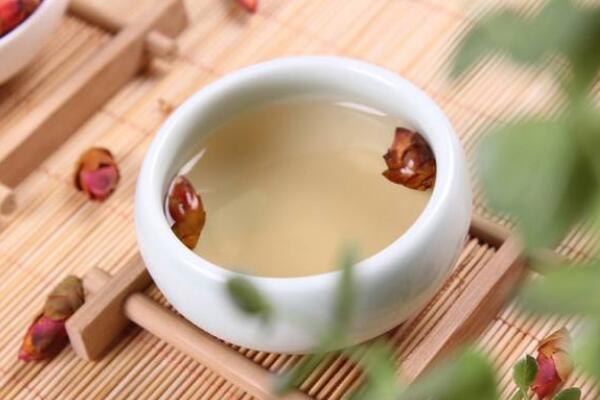 桃花茶的功效与禁忌,切忌饮用过量