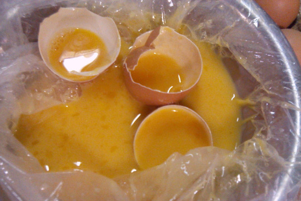 臭鸡蛋怎么发酵浇花