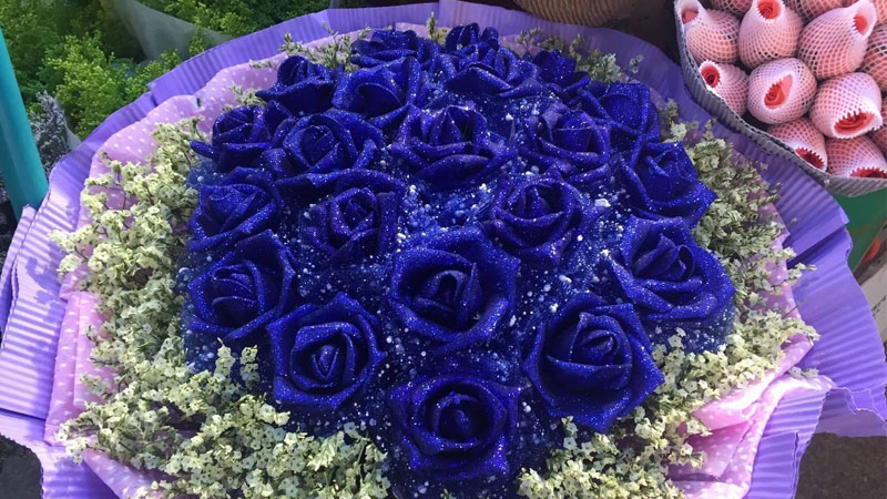 精美的蓝色妖姬为什么是干花的图片
