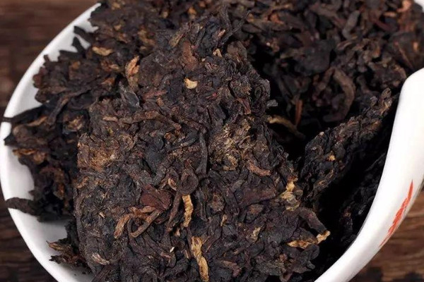 六堡茶和普洱茶的区别 六堡茶和普洱茶哪个好