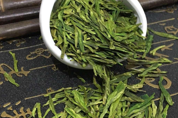 西湖龙井是红茶还是绿茶 西湖龙井属于绿茶吗