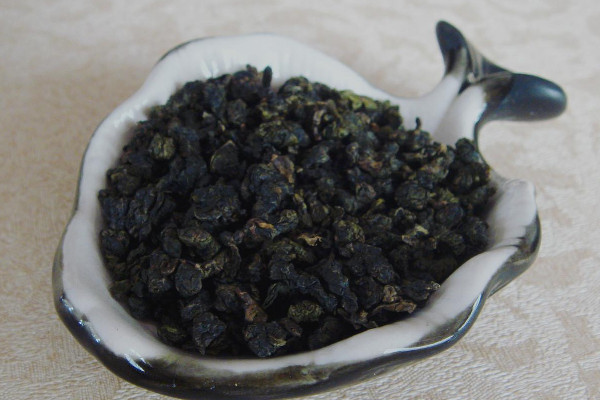 白芽奇兰是绿茶吗,白芽奇兰是绿茶还是红茶