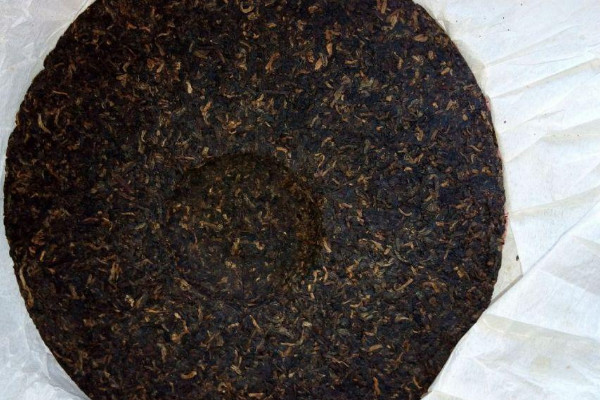 七子饼茶是普洱茶吗,七子饼茶是什么茶