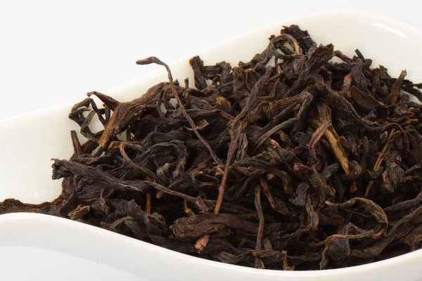 六堡茶和普洱茶的区别 六堡茶和普洱茶哪个好