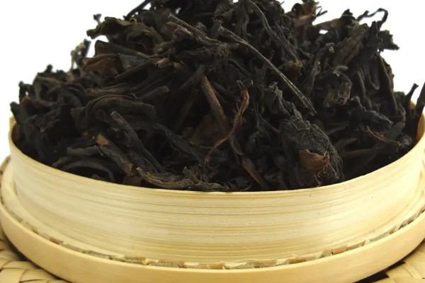 六堡茶和普洱茶的区别 六堡茶和普洱茶哪个好