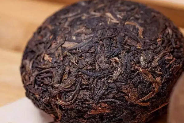 老班章普洱茶是生普还是熟普,古树班章是哪种普洱