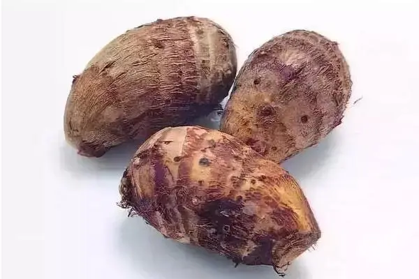 芋头能不能生吃,营养师的专业建议与食用技巧