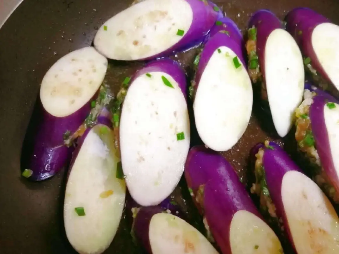 茄子的营养价值与功效密码:维生素宝库与抗癌的超级食物