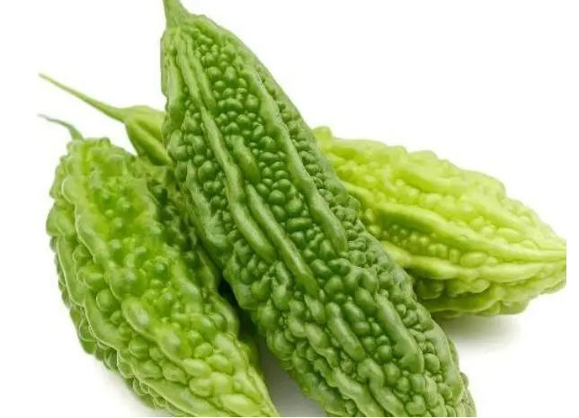<b>苦瓜功效与作用-不只是味道独特，更蕴含着丰富的药用价值与养生效果</b>