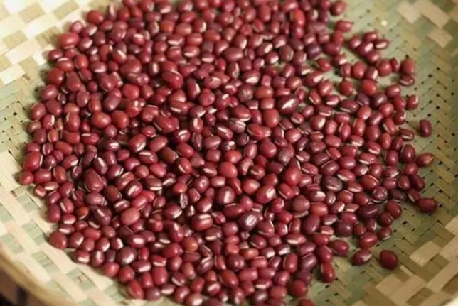<b>红豆是不是赤小豆？同名不同类食材大不同。</b>