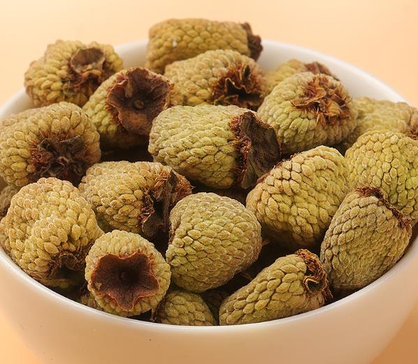 覆盆子怎么挑选?用它泡茶的功效与作用有什么?